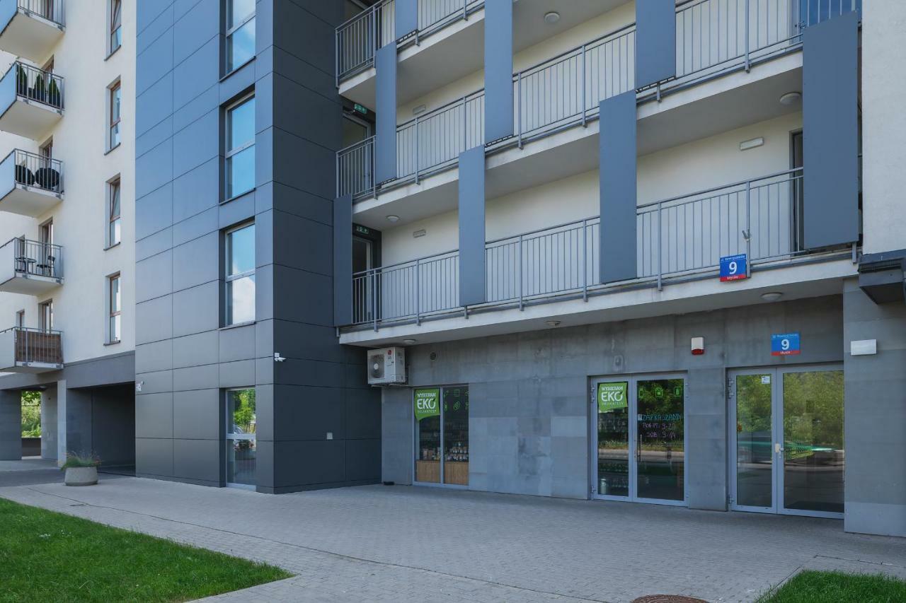 P&O Serviced Apartments Wawrzyszewska Varşovia Exterior foto